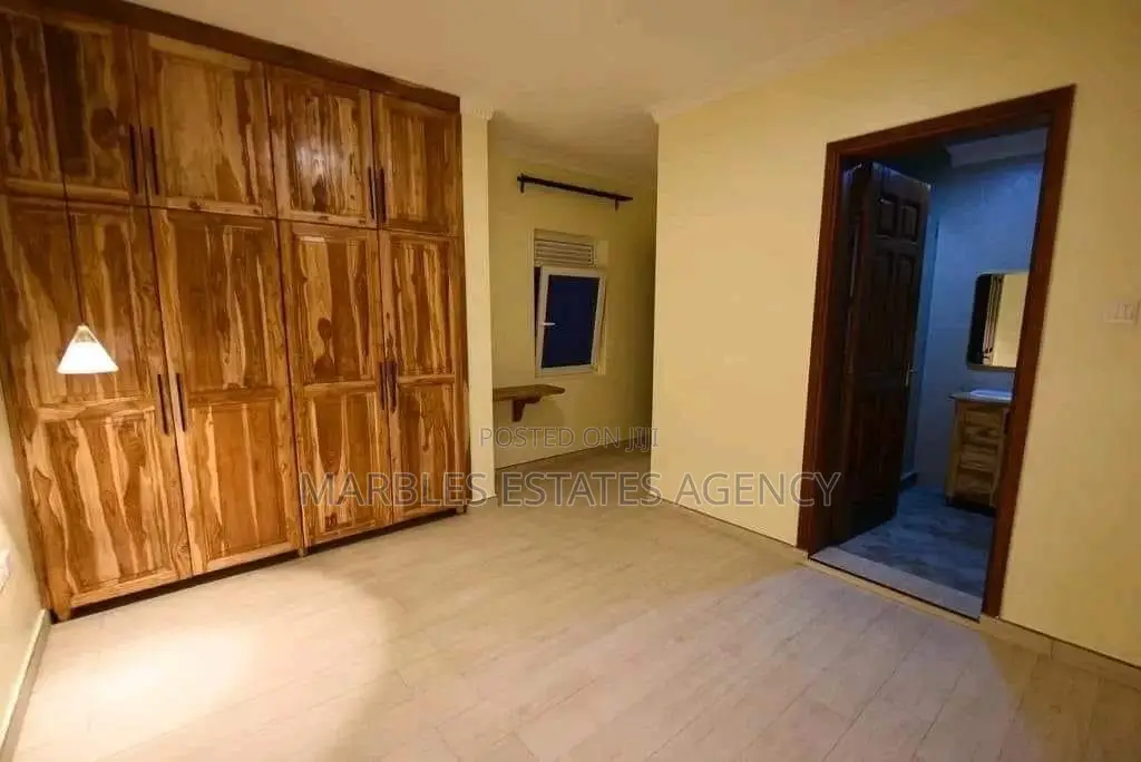 Furnished 4bdrm Maisonette in Bugolobi, Central Division for rent