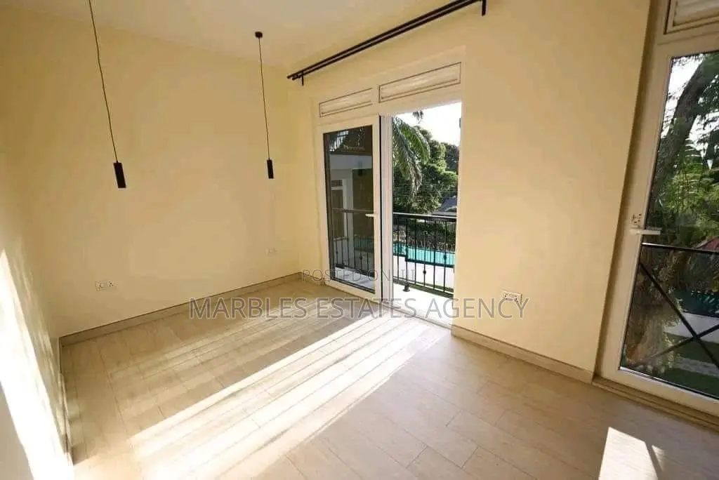 Furnished 4bdrm Maisonette in Bugolobi, Central Division for rent