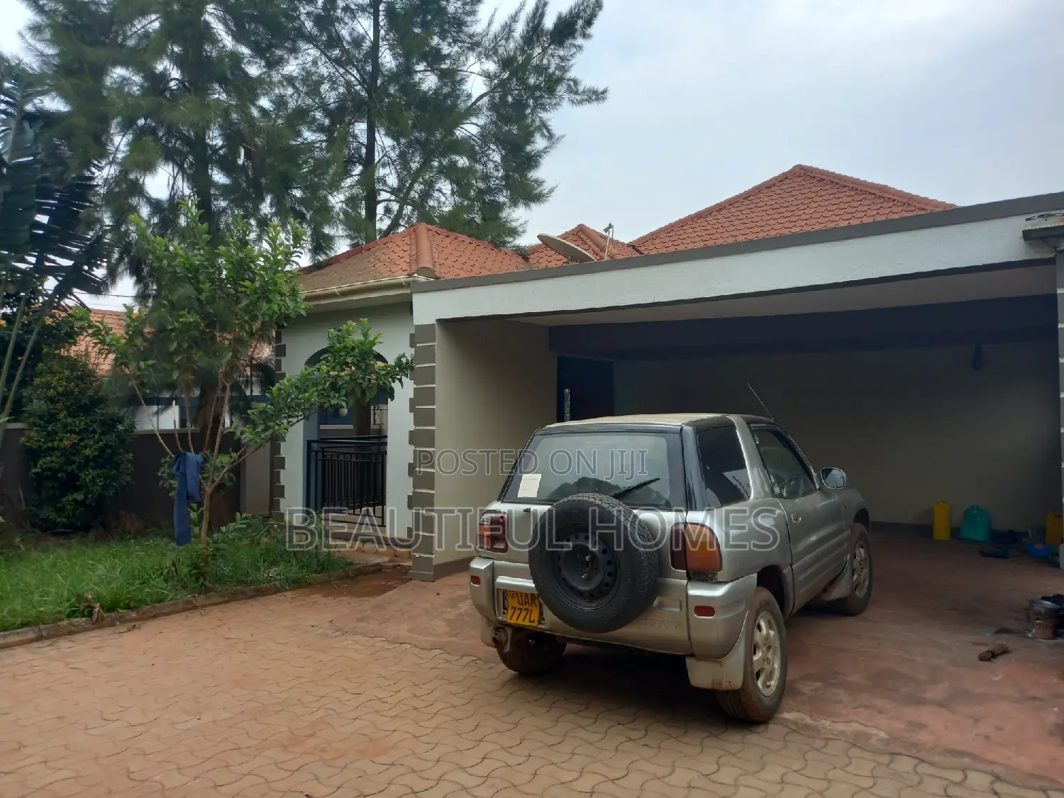 Furnished 4bdrm House in Kira for sale
