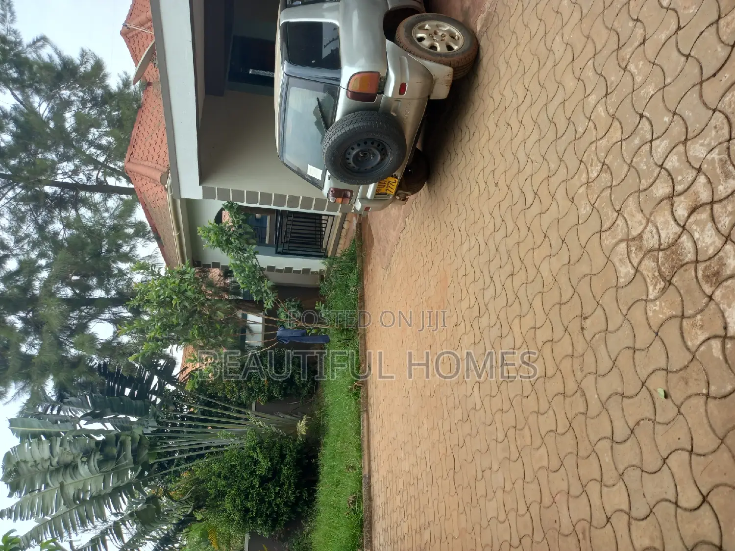 Furnished 4bdrm House in Kira for sale