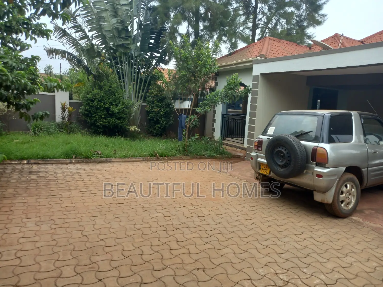 Furnished 4bdrm House in Kira for sale