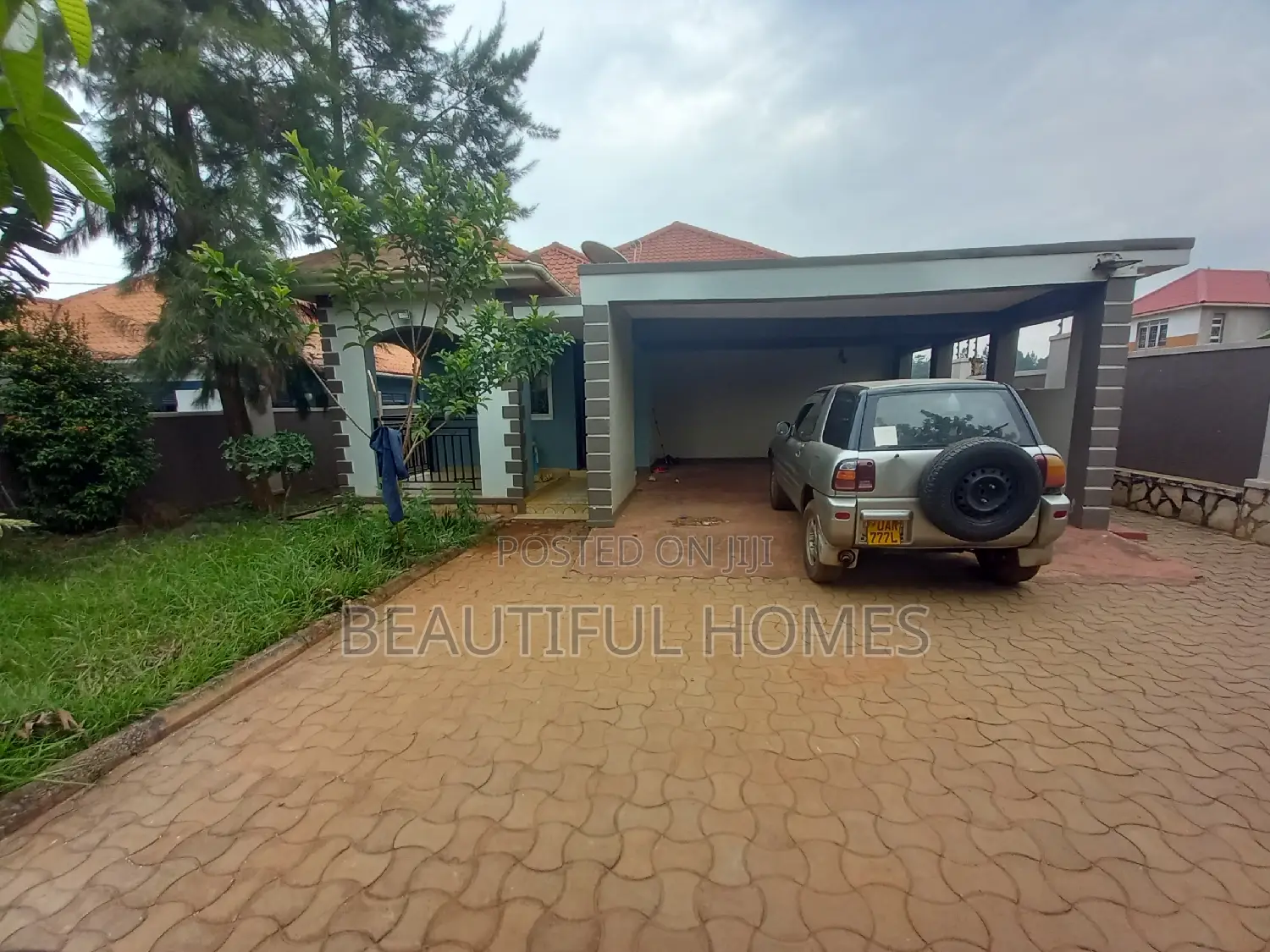Furnished 4bdrm House in Kira for sale