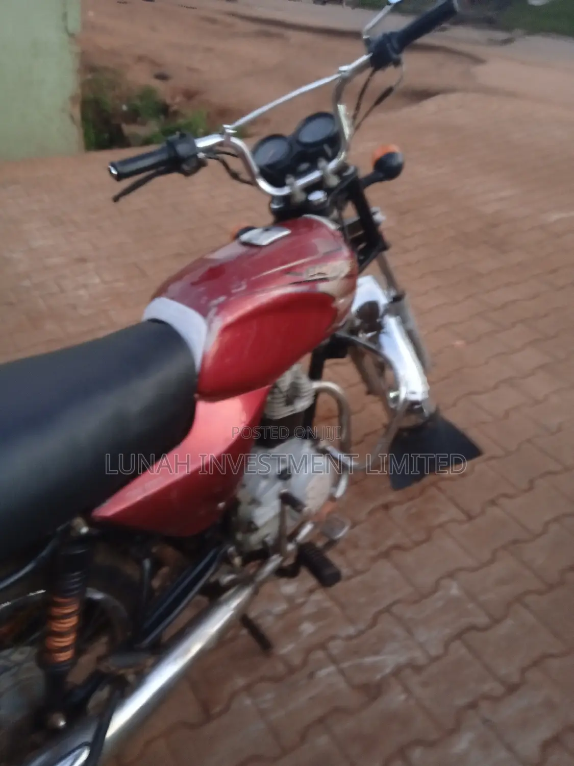 Bajaj Boxer 100 2021 Red