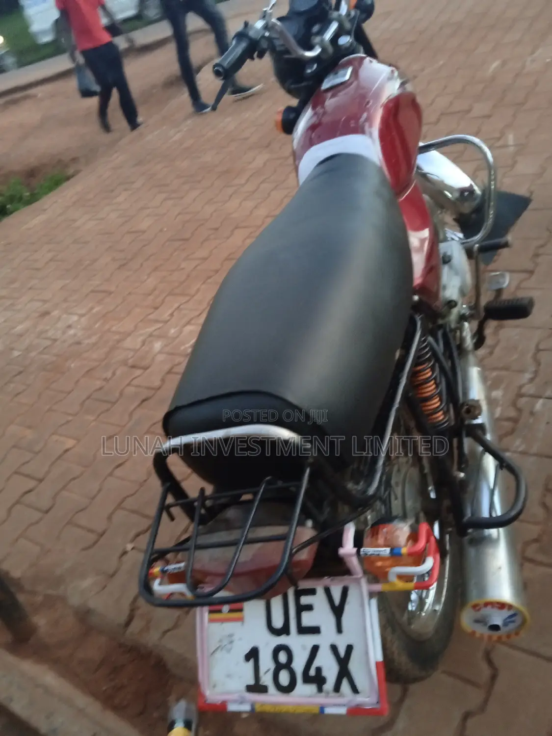Bajaj Boxer 100 2021 Red