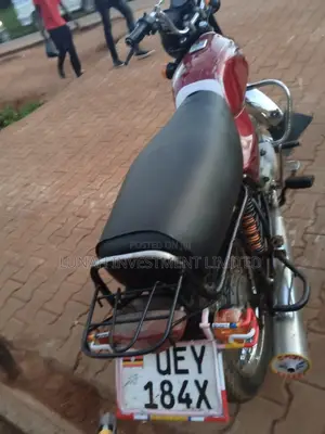 Bajaj Boxer 100 2021 Red