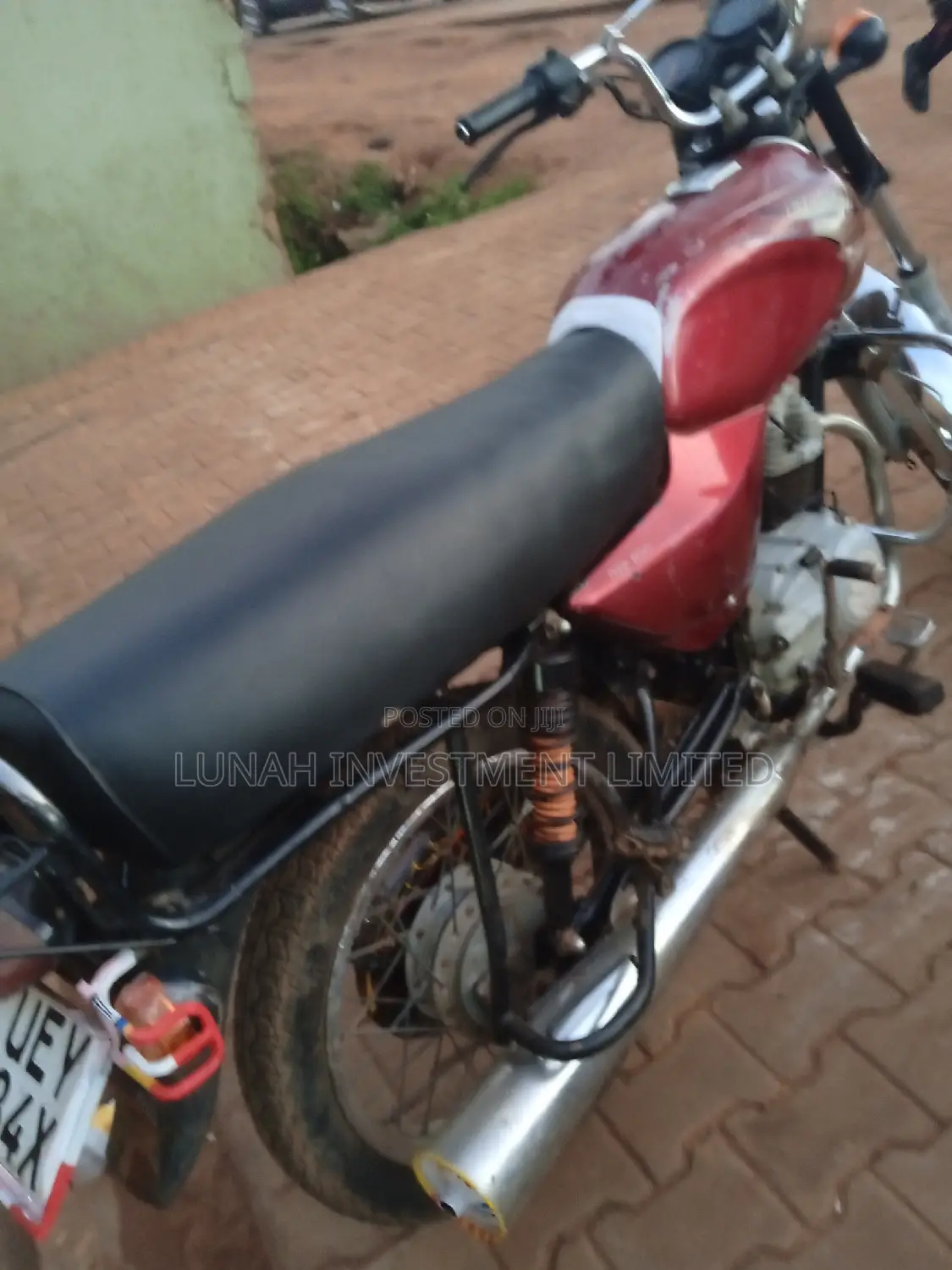 Bajaj Boxer 100 2021 Red