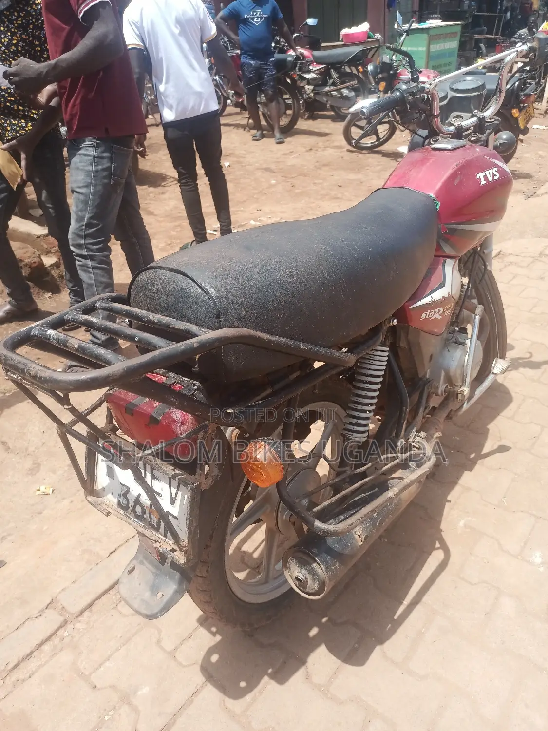TVS HLX 125 2018 Red