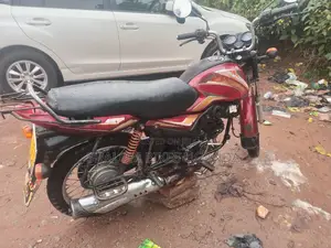 Mahindra Duro 2017 Red