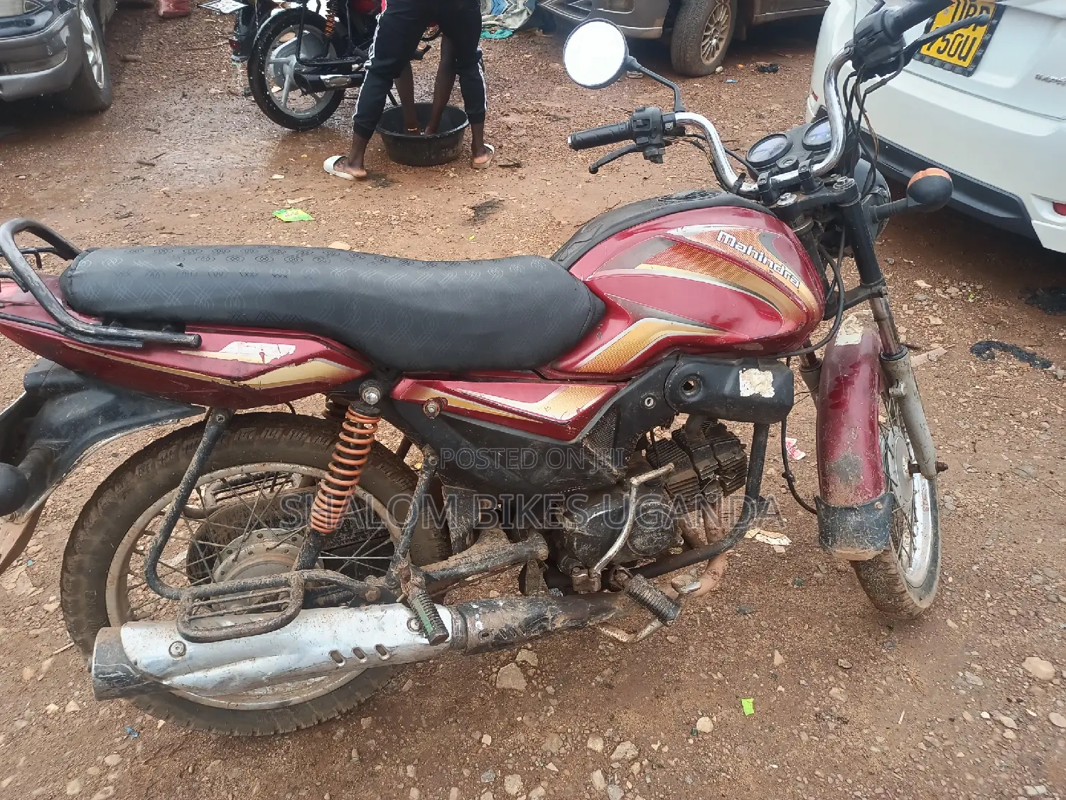 Mahindra Centuro 2017 Red