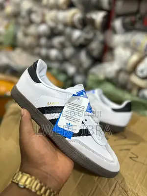 Classic Trending Sneakers