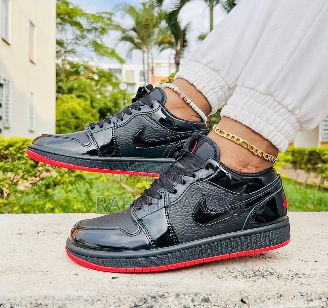 Original Nike Air Jordan 1 Low PATENT Black/University Red