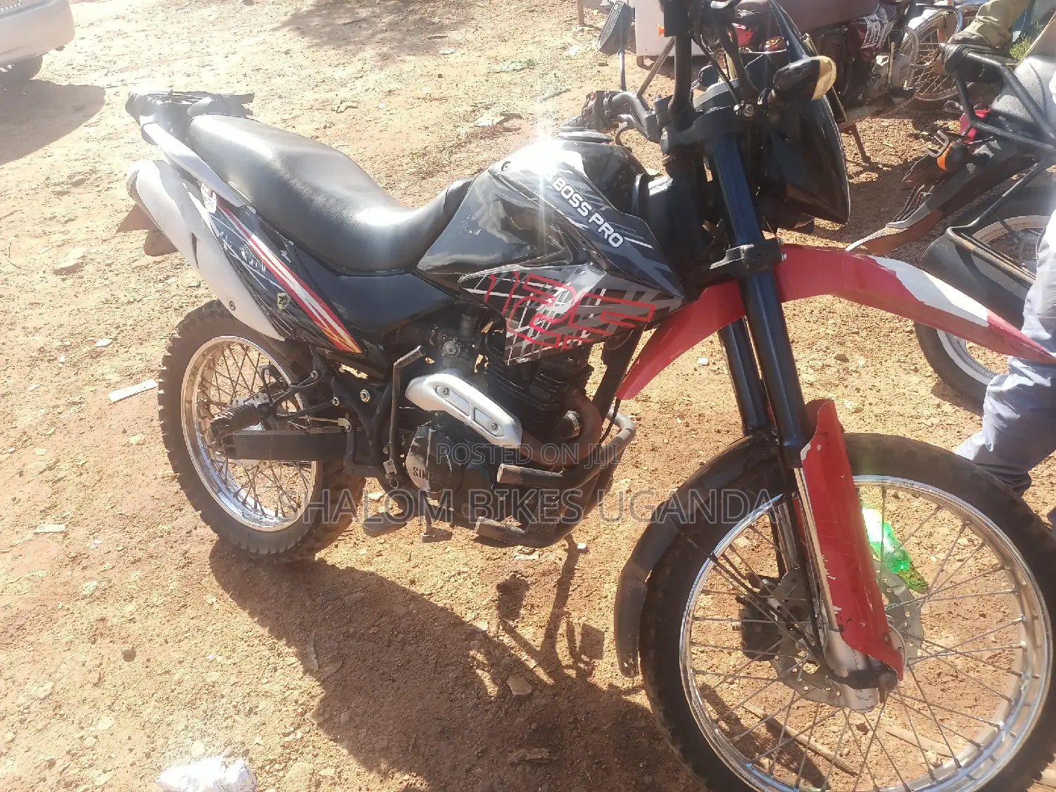 Bajaj Avenger 200 2022 Black