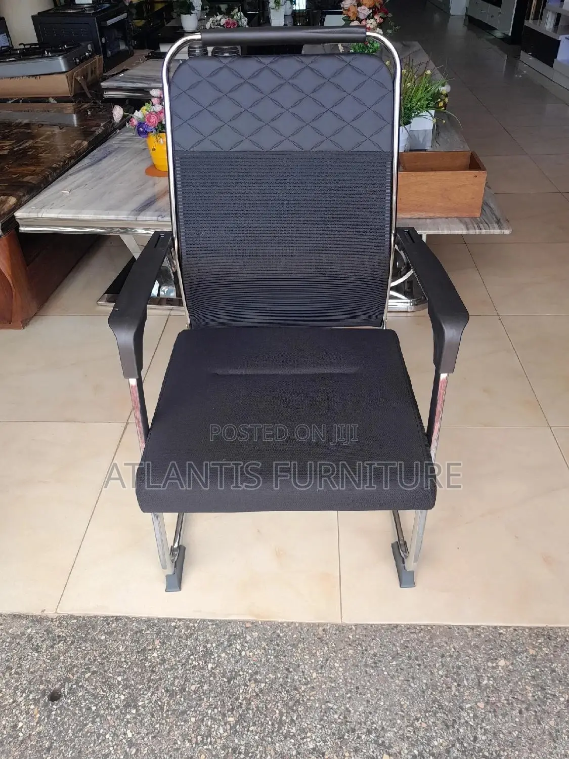 Board Room Chair With Front Design of Leather