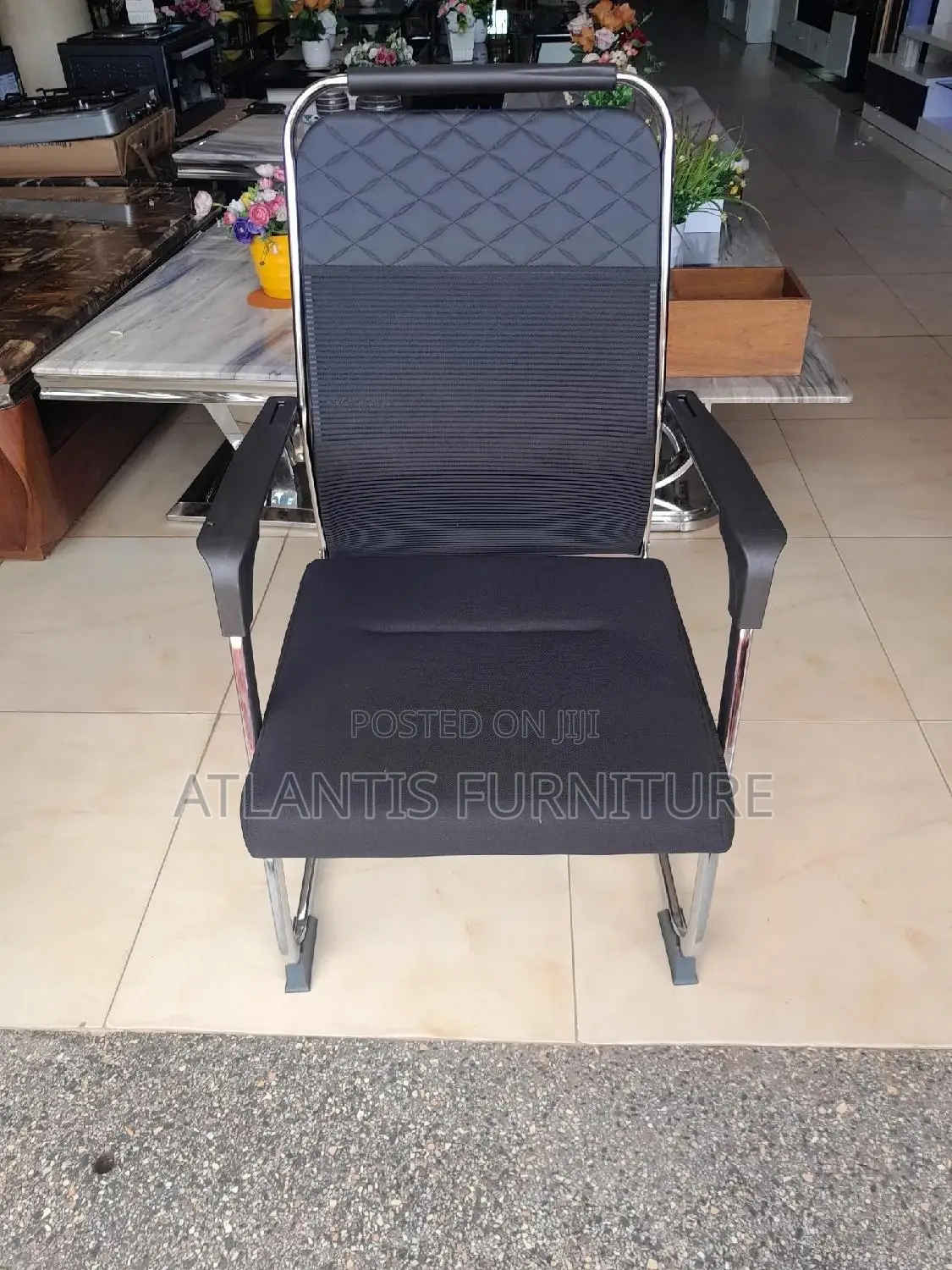 Board Room Chair With Front Design of Leather