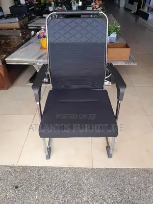 Board Room Chair With Front Design of Leather