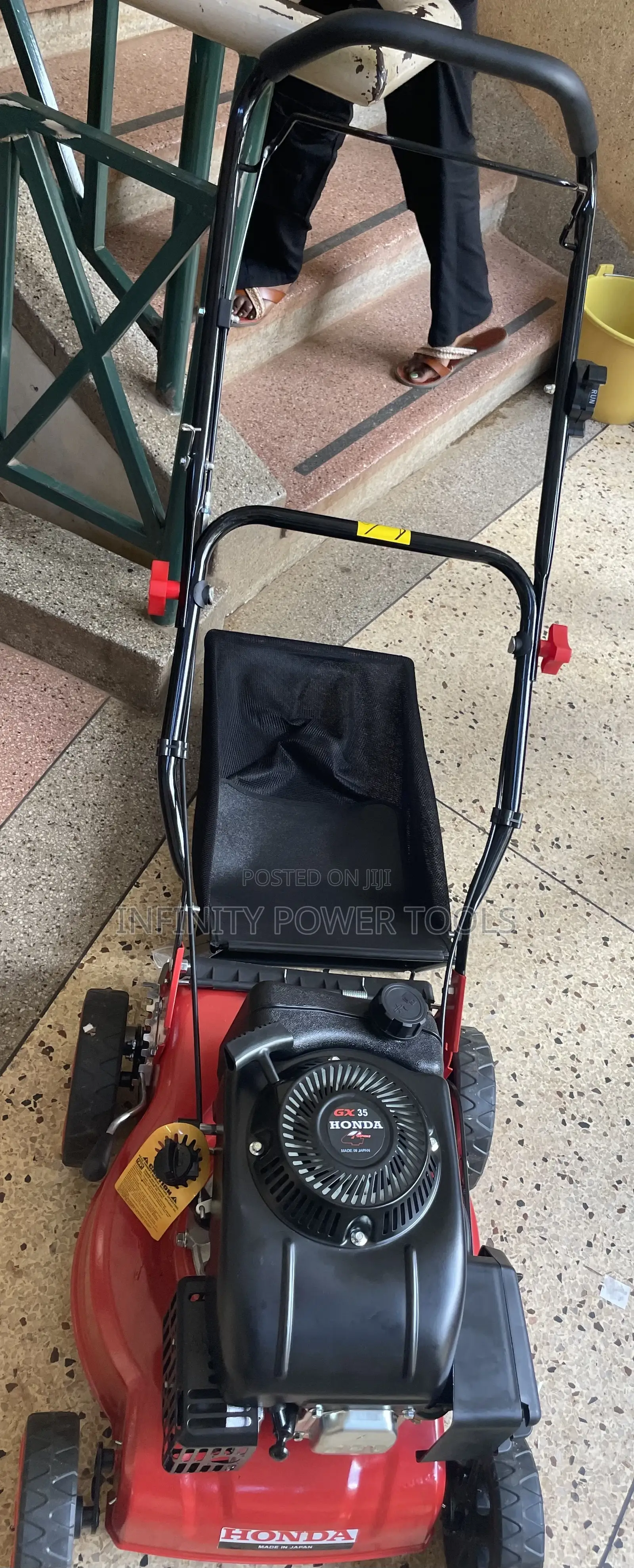 Gasoline Lawn Mower (Honda)