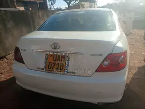 Toyota Mark X 2.5 AWD 2004 White