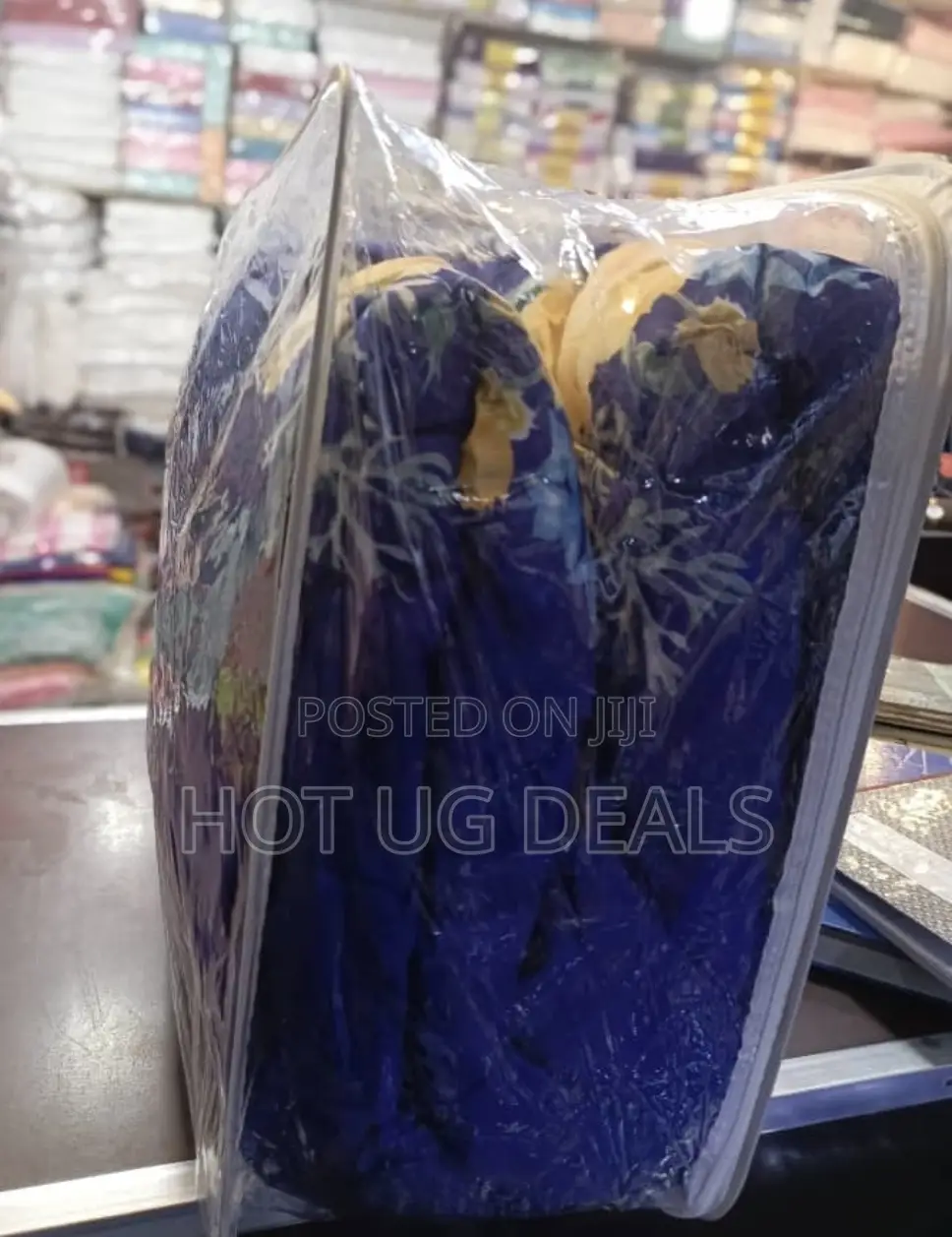 4pcs 5*6 Duvet Set With Bedsheet 2 Pillowcases- Multicolor