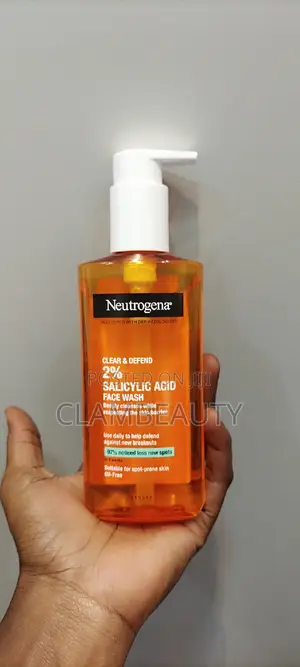 Neutrogena Clear Defend Oil Free Wash