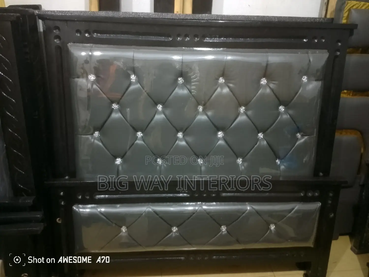 4by6 Gray Leather Bed W3