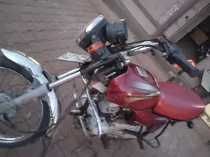 Bajaj Boxer 100 2023 Red