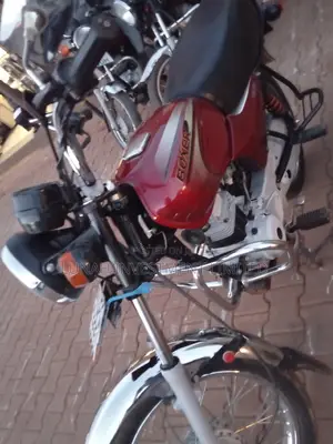 Bajaj Boxer 100 2023 Red