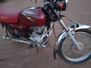 Bajaj Boxer BM100ES 2023 Red