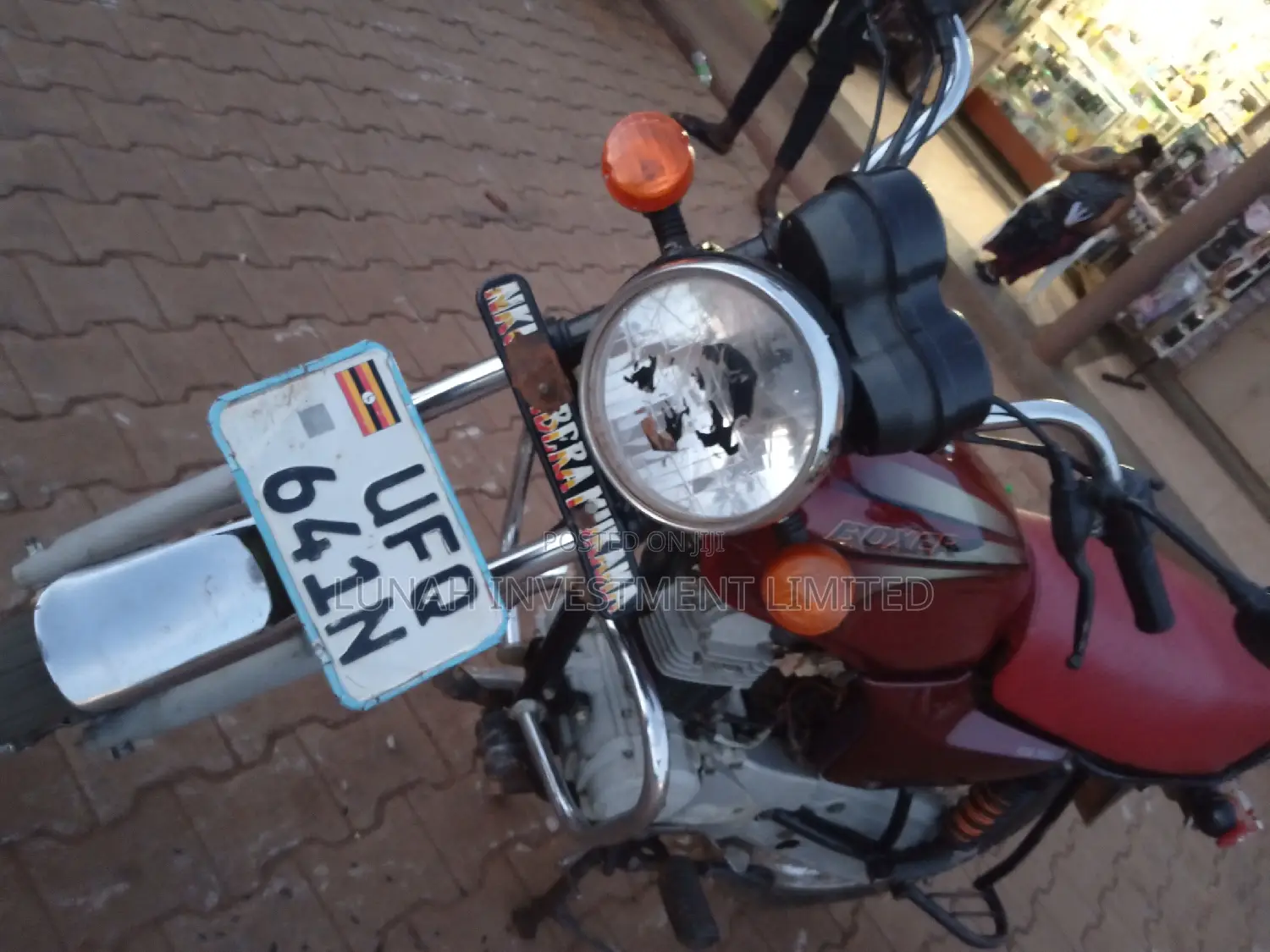 Bajaj Boxer BM100ES 2023 Red