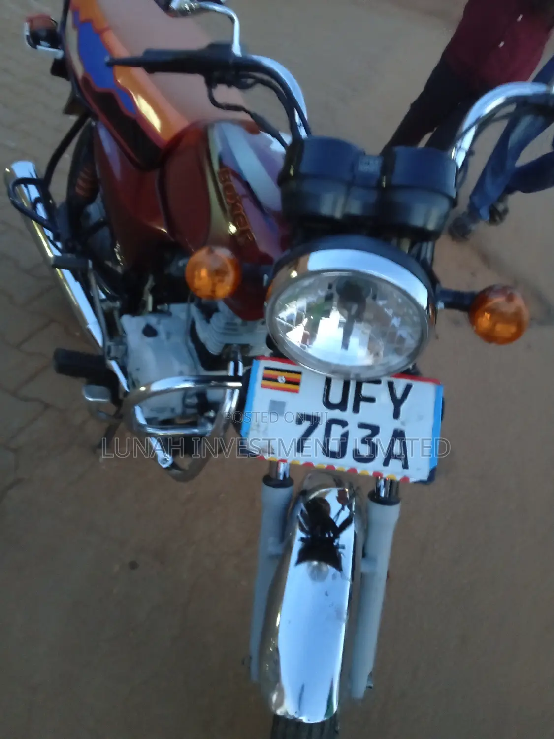 Bajaj Boxer BM100ES 2024 Red