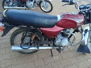 Bajaj Boxer 2022 Red