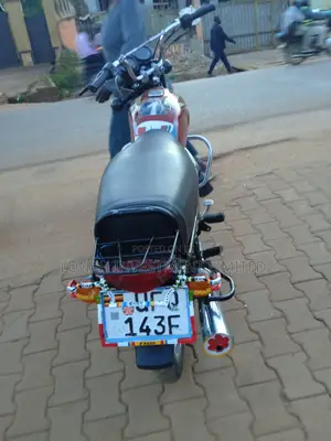 Bajaj Boxer BM100ES 2023 Red