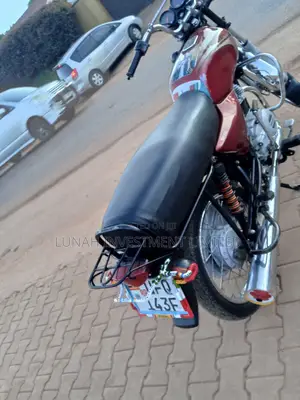 Bajaj Boxer BM100ES 2023 Red