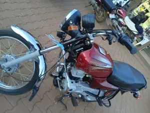 Bajaj Boxer 2023 Red