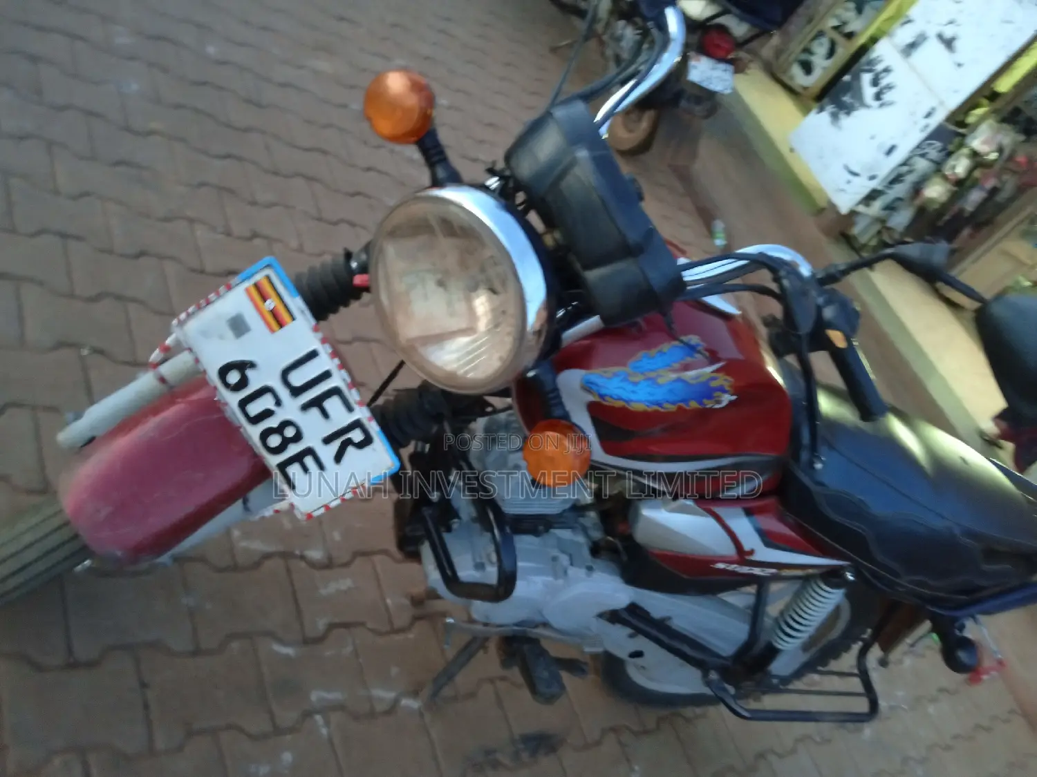 TVS HLX 125 2023 Red