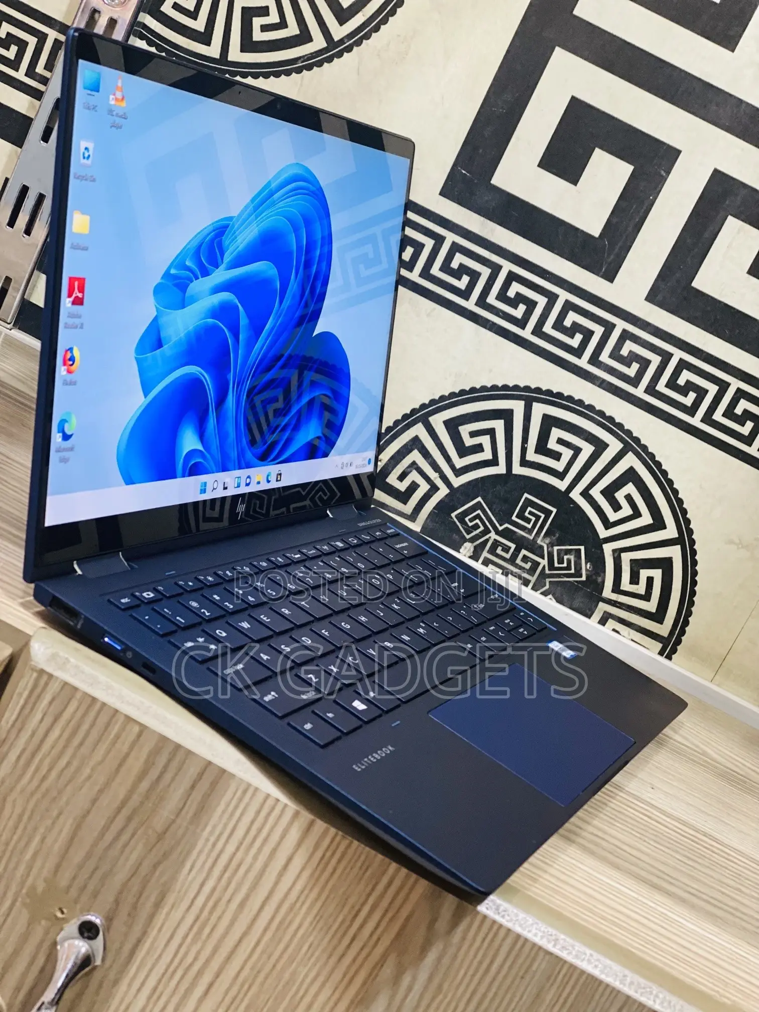 New Laptop HP Elite Dragonfly G2 16GB Intel Core I7 SSD 512GB