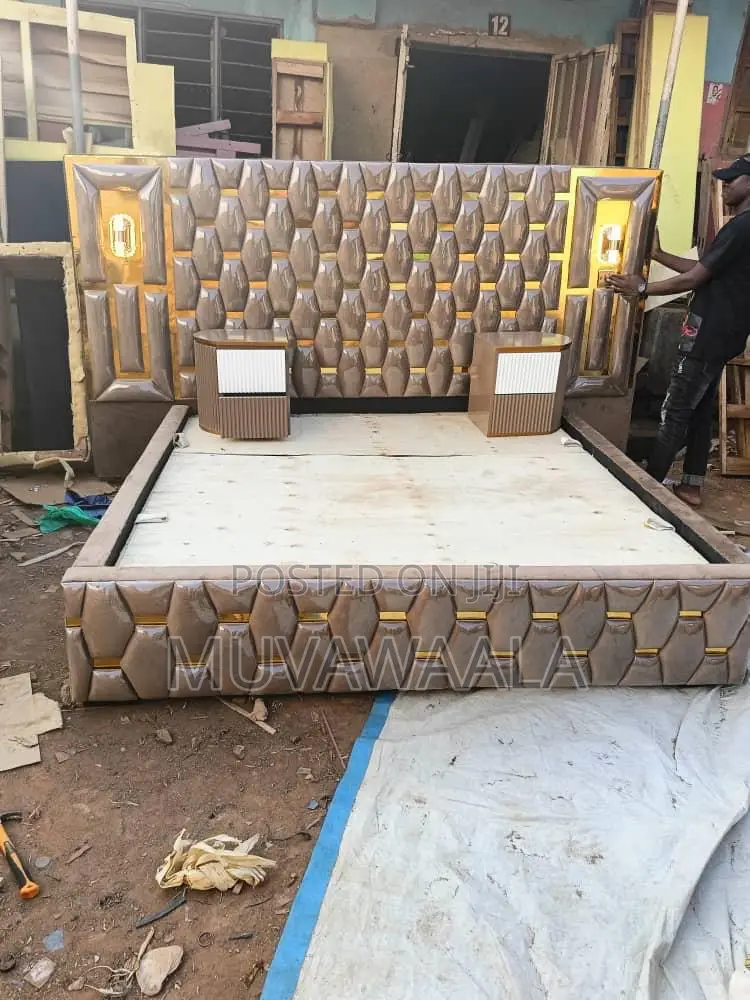 Geometric Bed With Units