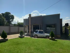 Furnished 4bdrm House in Kira for sale