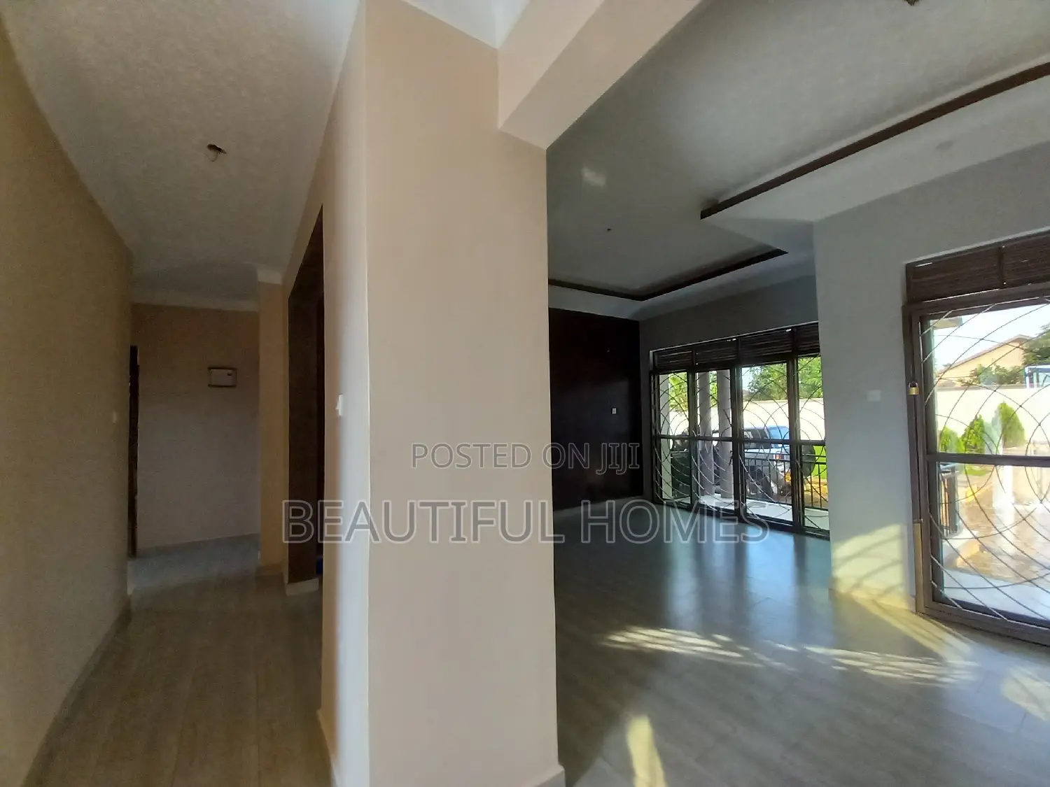 Furnished 4bdrm Bungalow in Kira for sale