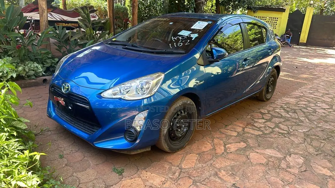 Toyota Aqua 2015 Blue