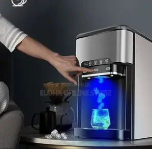 Photo - Table Top Ice Maker Machine