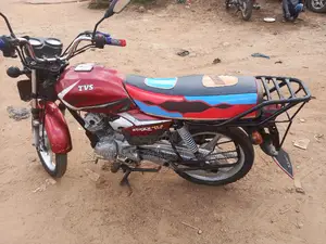 TVS HLX 125 2020 Red