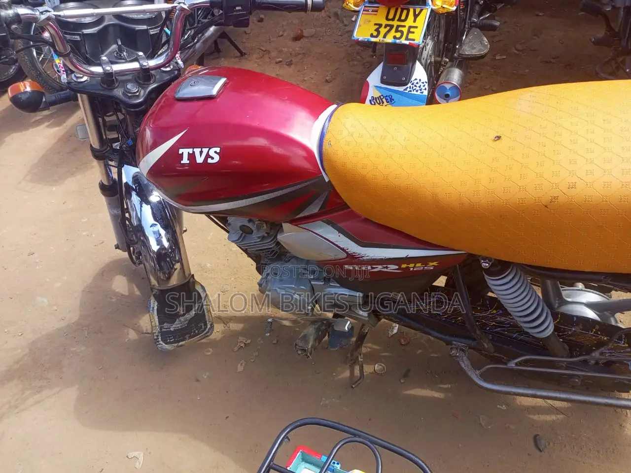 TVS HLX 125 2020 Red