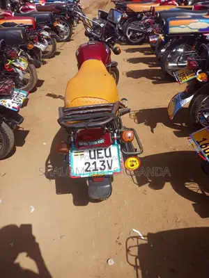 TVS HLX 125 2020 Red