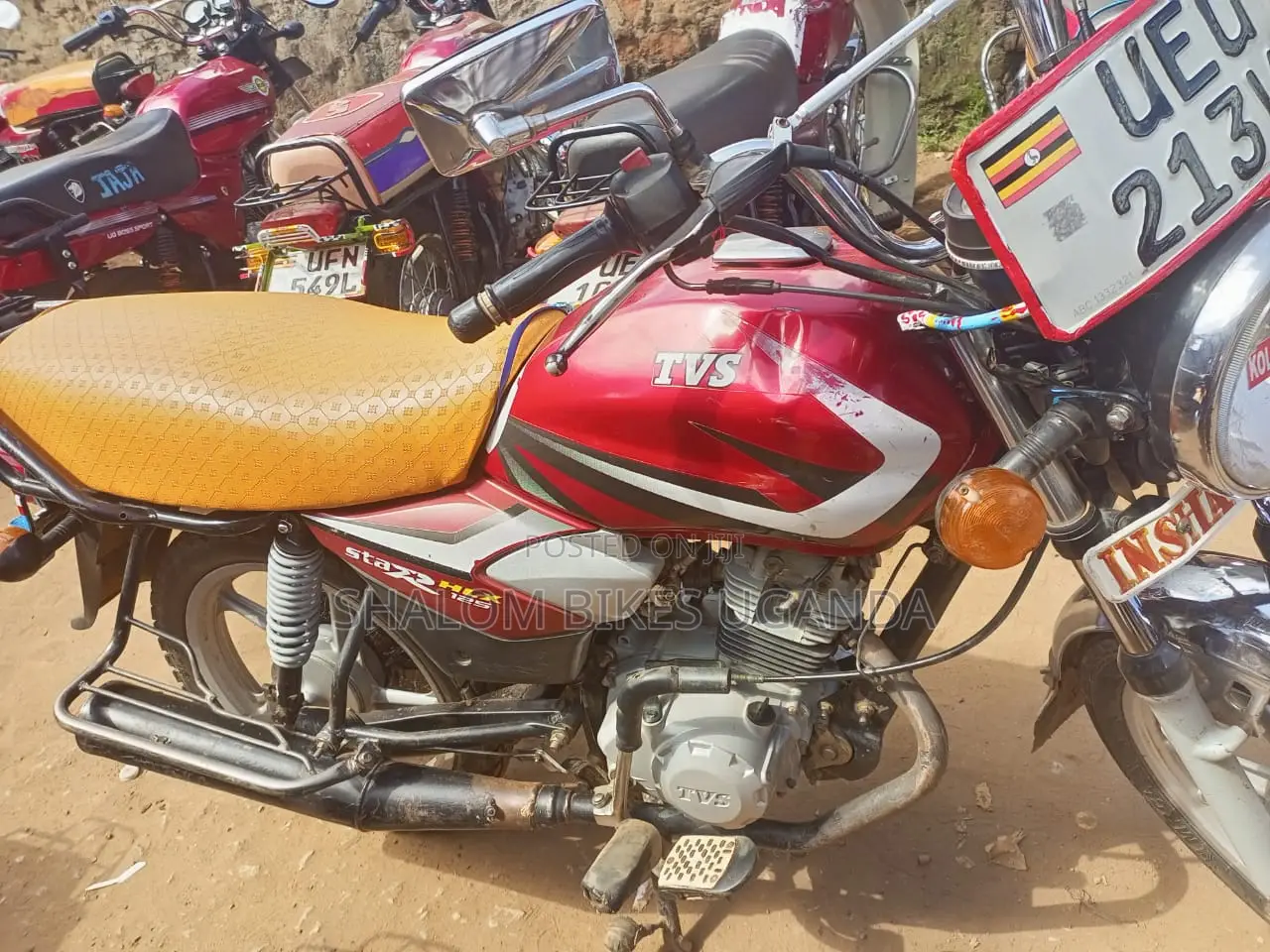 TVS HLX 125 2020 Red
