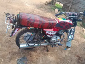 Bajaj Boxer 2023 Red