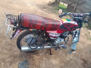 Bajaj Boxer 2023 Red