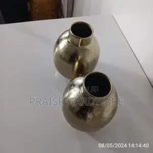 Flower Pot 4