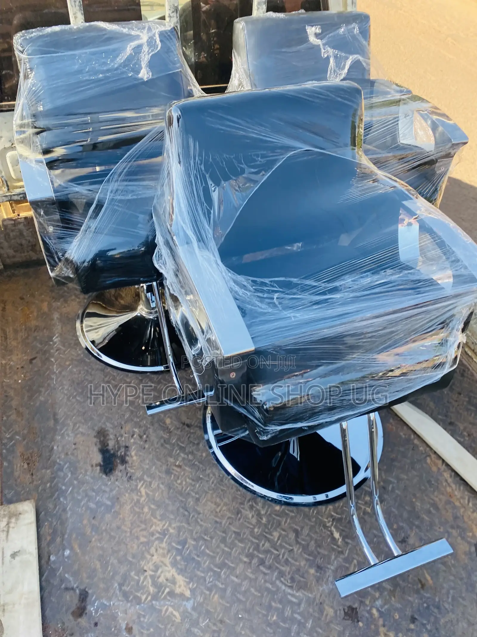 Unisex Brand New Salon Chairs