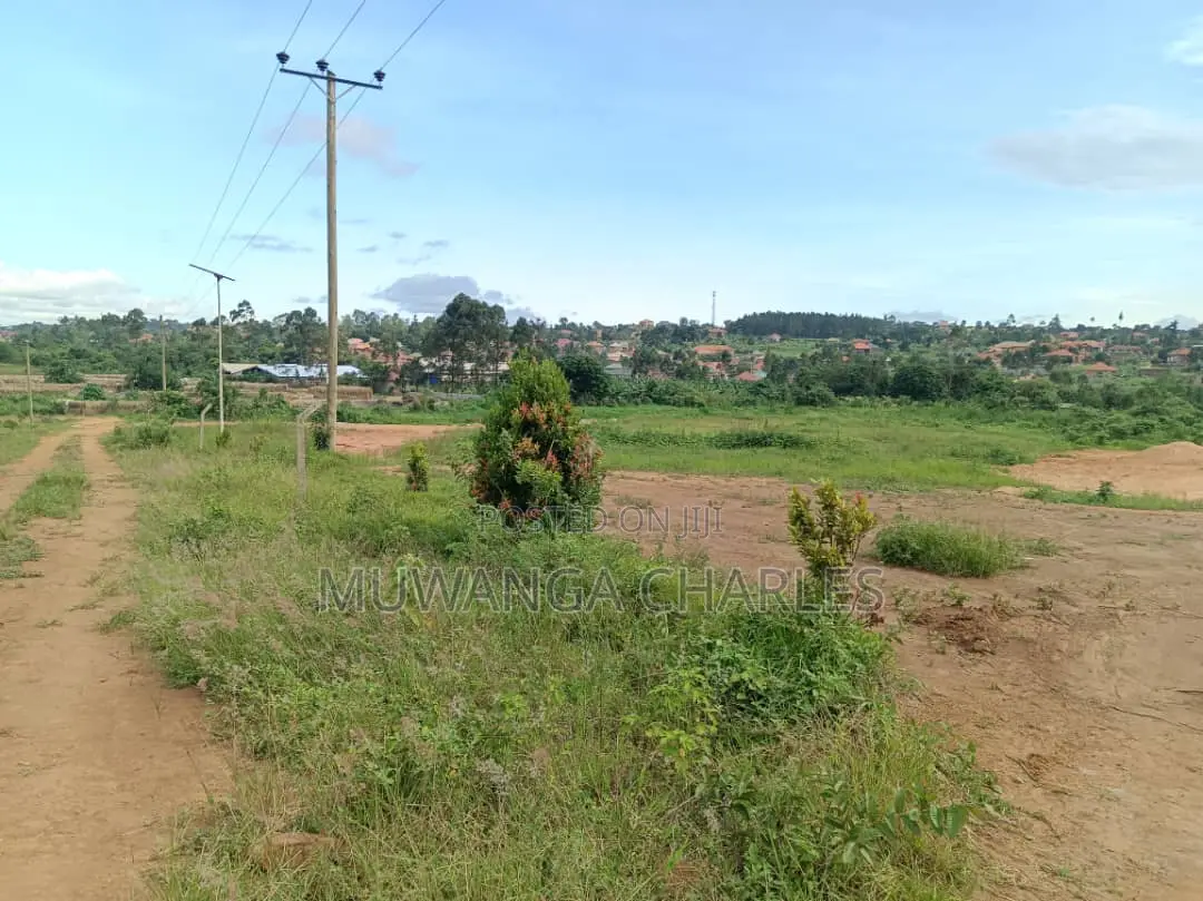 Nice Plot Available for Sale Namugongo
