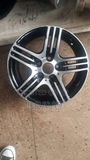 Rims Size 14 for Carina 5 Holes.
